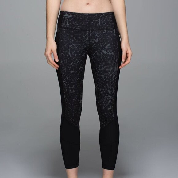 Lululemon Trail Bound 7/8 Tights *Full-On Luxtreme in Star Crushed Coal Size 4 - Picture 1 of 8